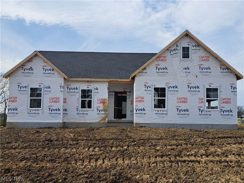 547 Woodlands Glen Avenue, Hartville, OH 44632 Photo 1