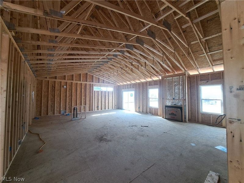 547 Woodlands Glen Avenue, Hartville, OH 44632 Photo 5