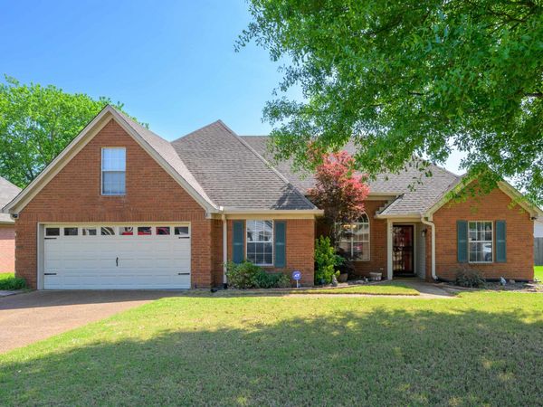 2966 LAUREN DR, Bartlett, TN 38133