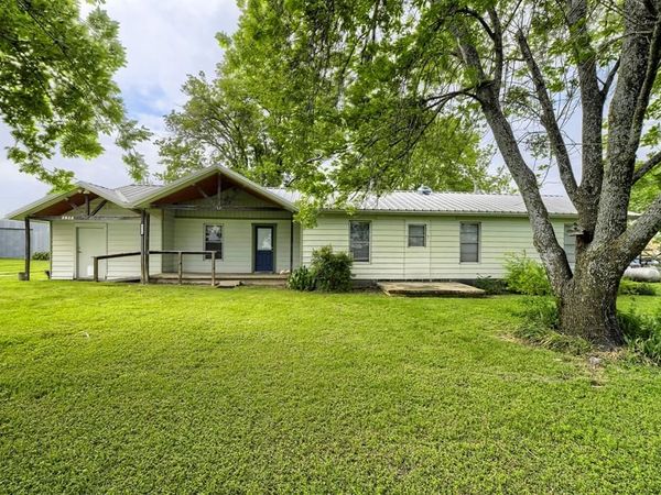 6375 Retta Mansfield Road, Burleson, TX 76028