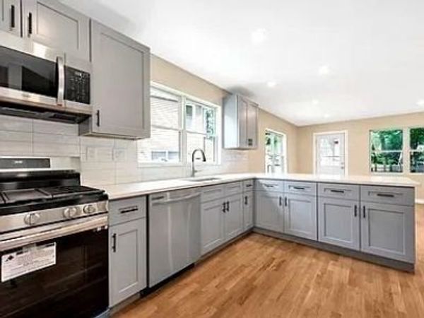 139 River St, Unit 139, Cambridge, MA 02139