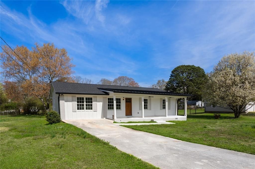 376 Lakewood, Social Circle, GA 30025 Main Photo