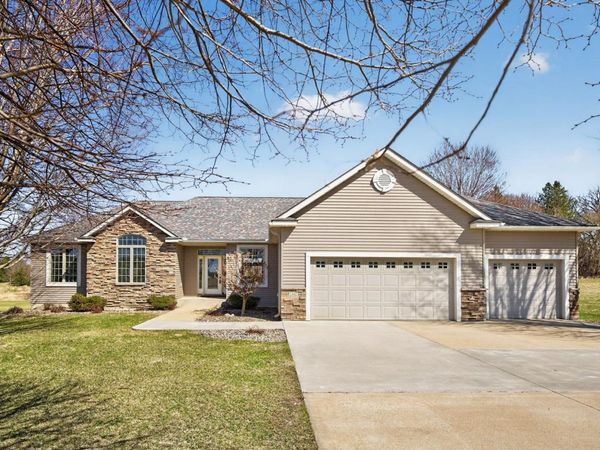 1442 30th Street NW, Austin, MN 55912