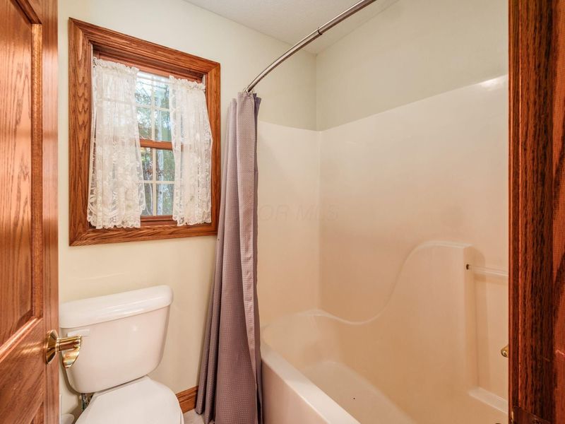 14555 Bradford Drive, Logan, OH 43138 Photo 37