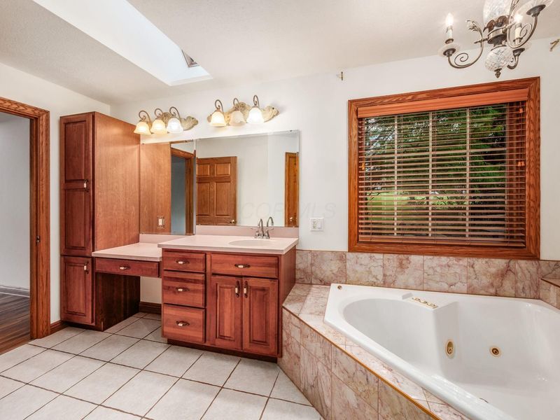 14555 Bradford Drive, Logan, OH 43138 Photo 46