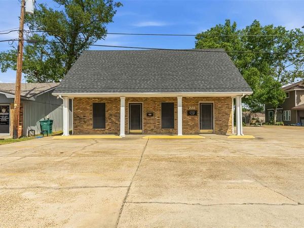 220 N Cities Service Highway N, Sulphur, LA 70663