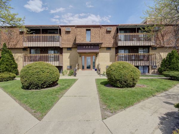 2224 Oneida Street , Unit 210, Joliet, IL 60435