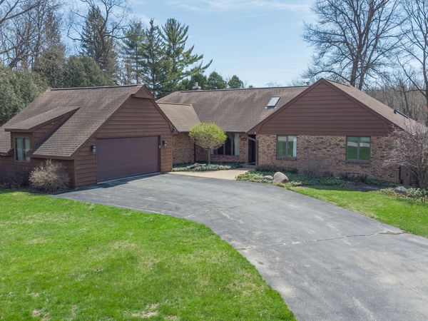 1430 Sylvan Court , Freeport, IL 61032