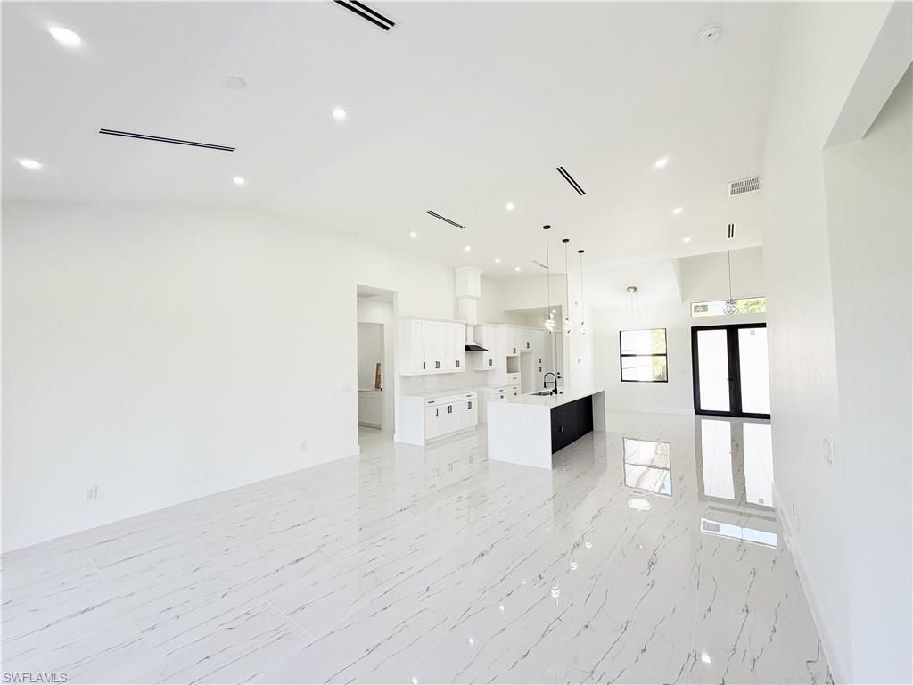 1126 Crestwood St E, Lehigh Acres, FL 33974 Photo