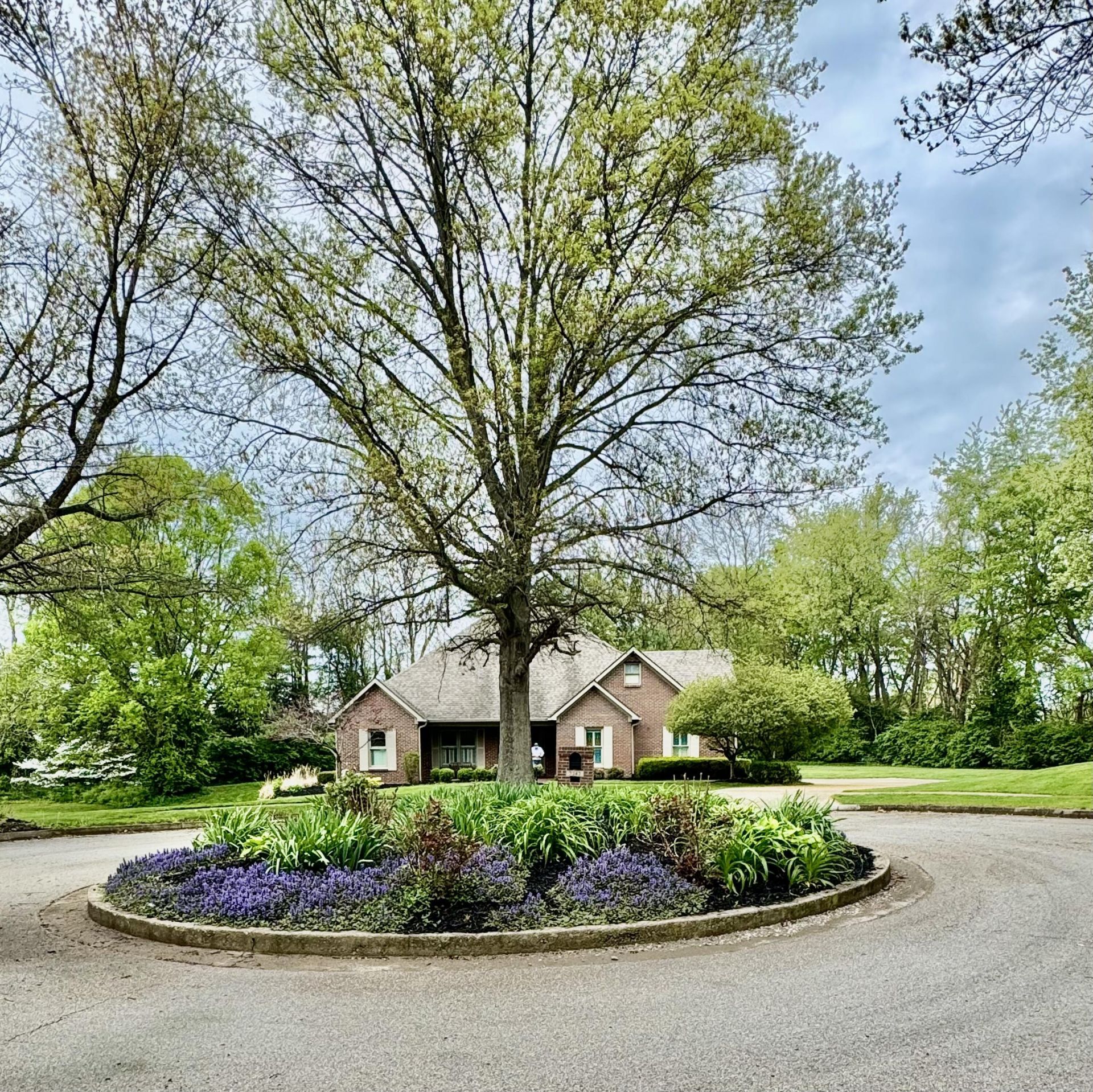 2242 Woodlawn Way, Paris, KY 40361