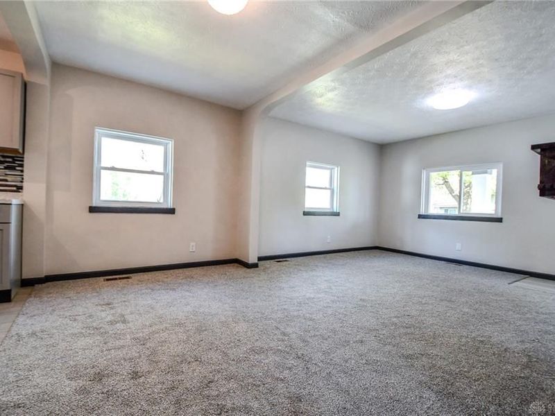 19 University Road, Medway, OH 45341 Photo 8