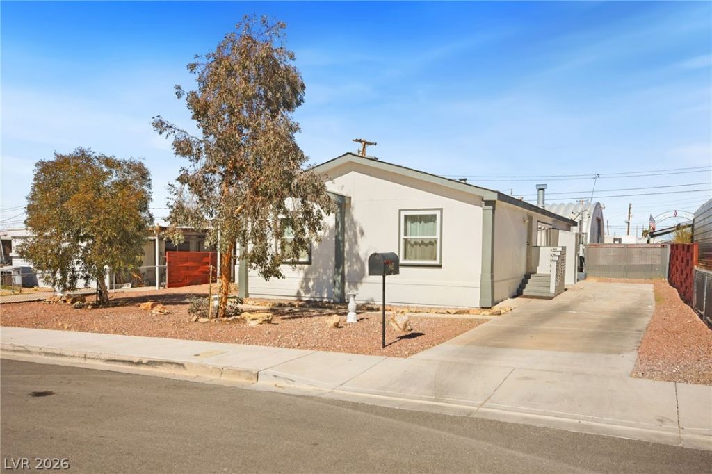274 Aztec Lane, Henderson, NV 89015 Main Photo