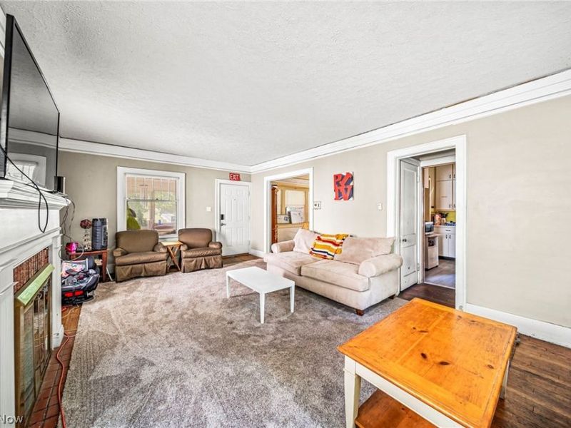 1066 Emma Avenue, Akron, OH 44302 Photo 8