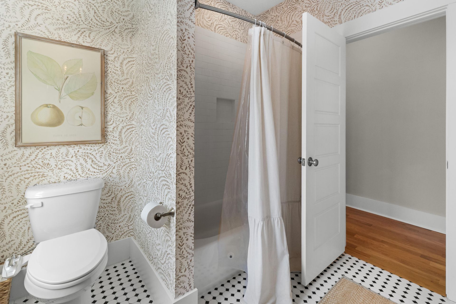 3894 Fifle Street Photo 36