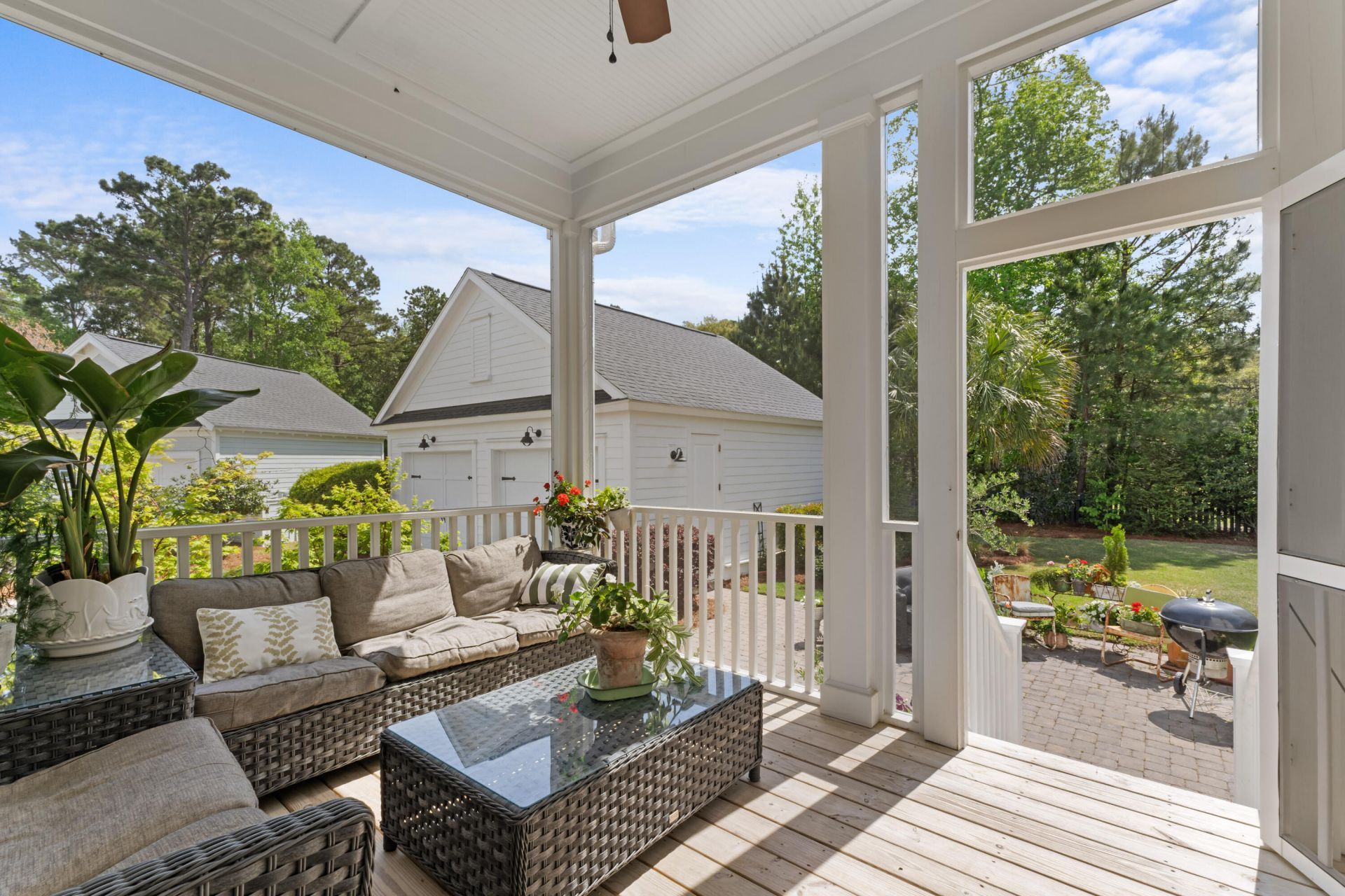 3894 Fifle Street Photo 39