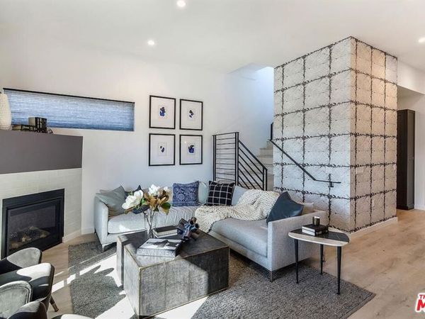 1002 N Hudsoon Avenue, Unit 4, Los Angeles, CA 90038