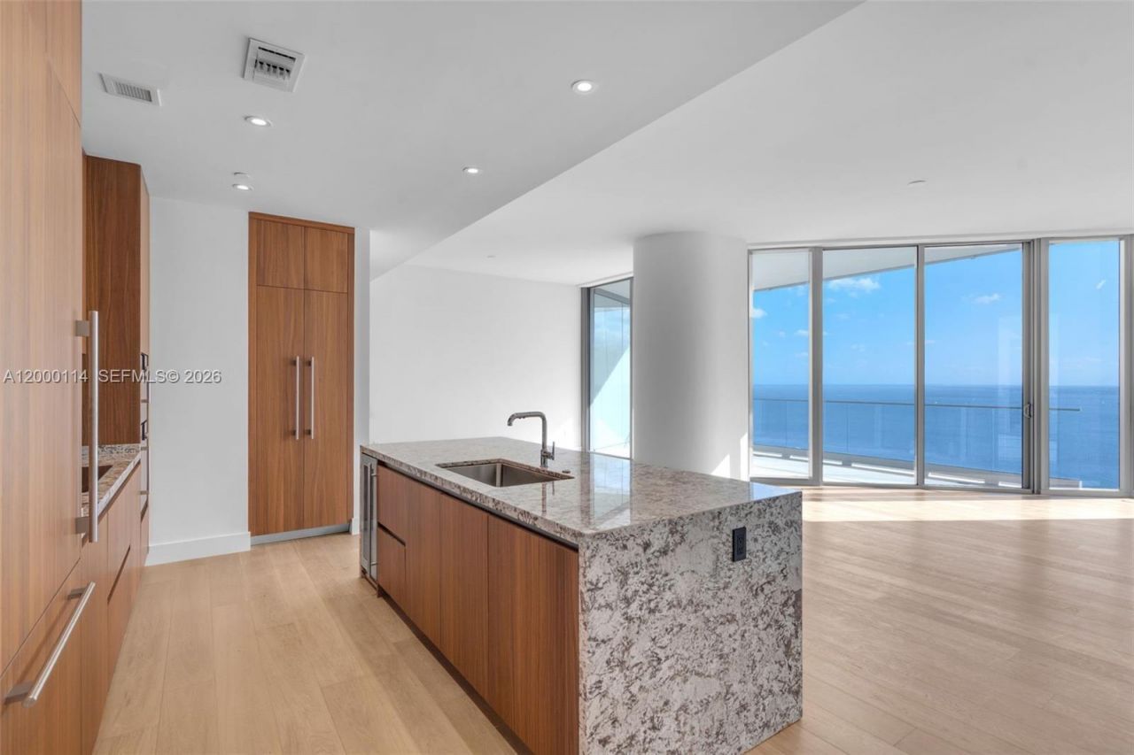 175 SE 25 Rd, Unit 3003, Miami, FL 33129 Photo