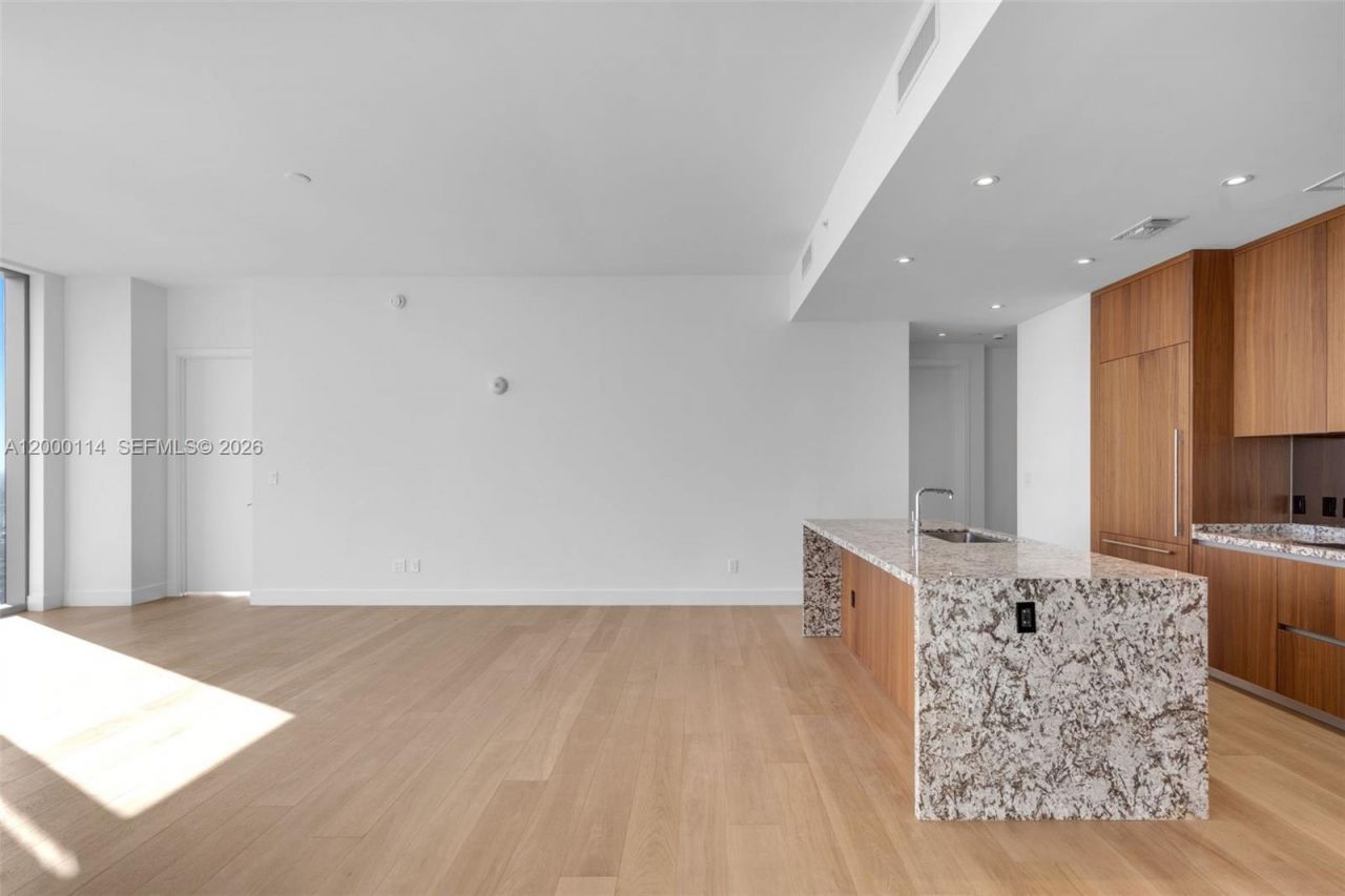 175 SE 25 Rd, Unit 3003, Miami, FL 33129 Photo