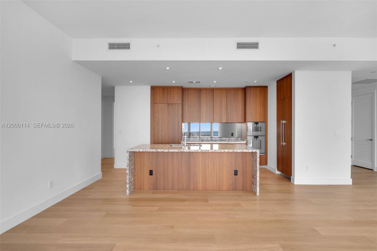 175 SE 25 Rd, Unit 3003, Miami, FL 33129 Photo