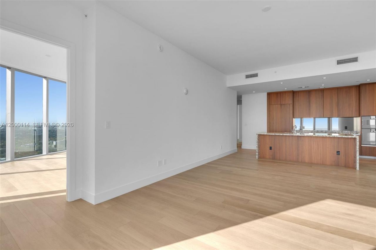 175 SE 25 Rd, Unit 3003, Miami, FL 33129 Photo