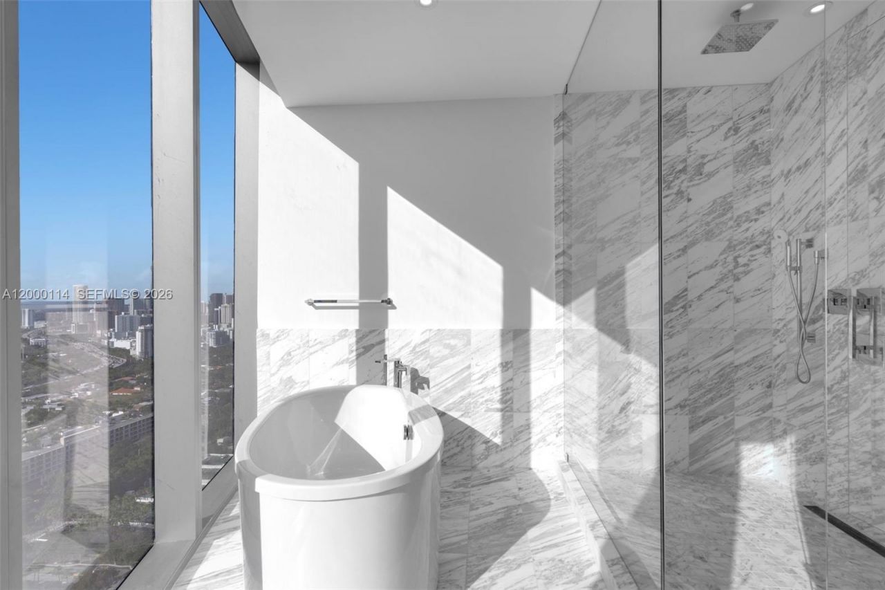 175 SE 25 Rd, Unit 3003, Miami, FL 33129 Photo