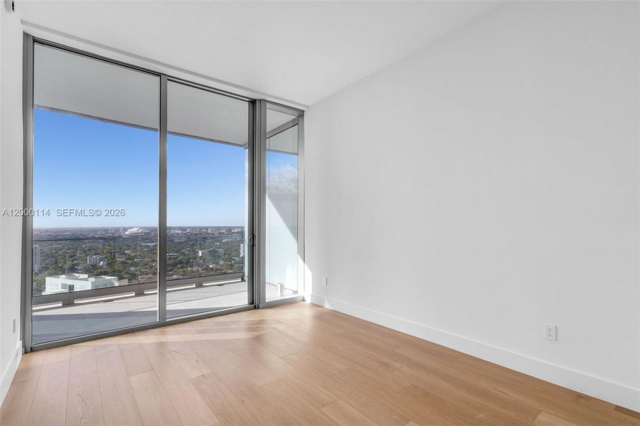 175 SE 25 Rd, Unit 3003, Miami, FL 33129 Photo