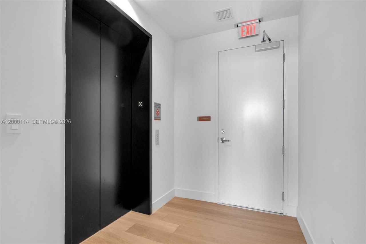 175 SE 25 Rd, Unit 3003, Miami, FL 33129 Photo