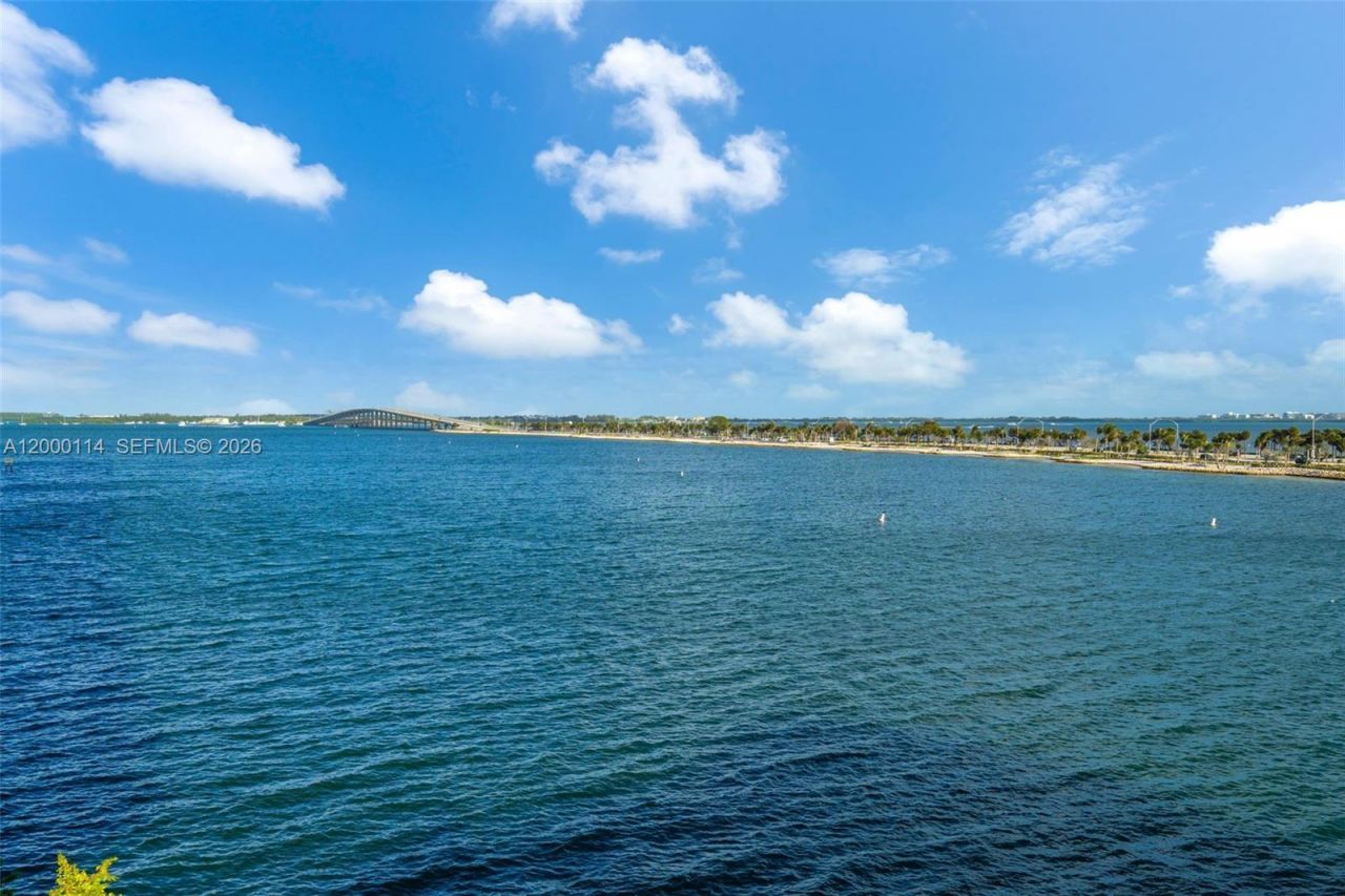 175 SE 25 Rd, Unit 3003, Miami, FL 33129 Photo