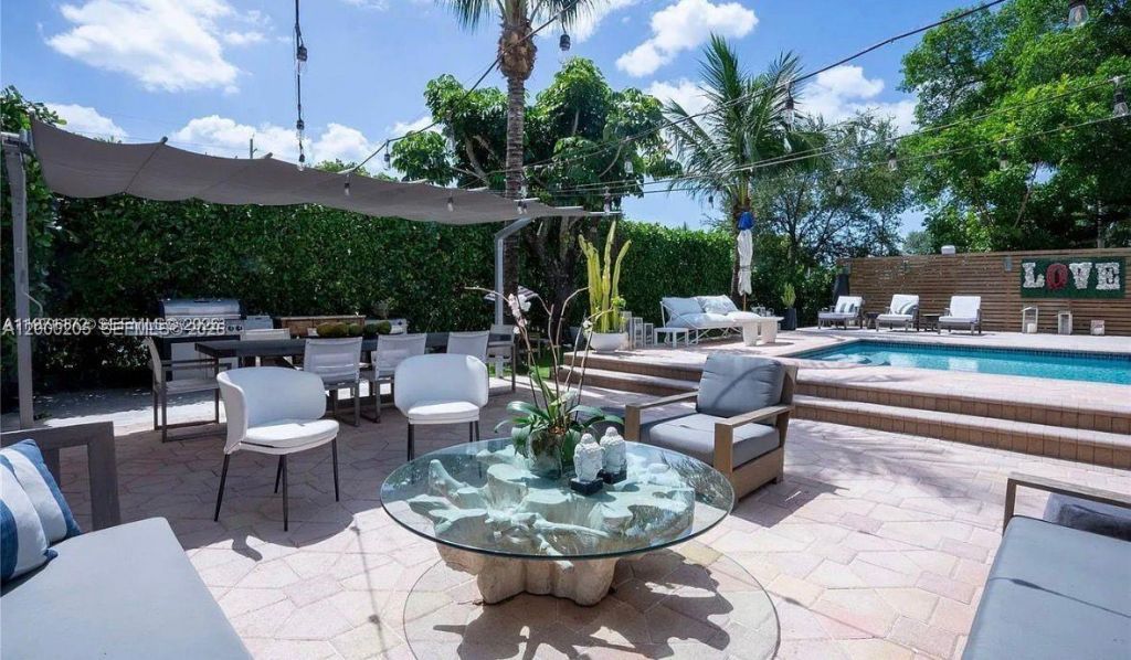 31 SW 6th St, Hallandale Beach, FL 33009 Photo