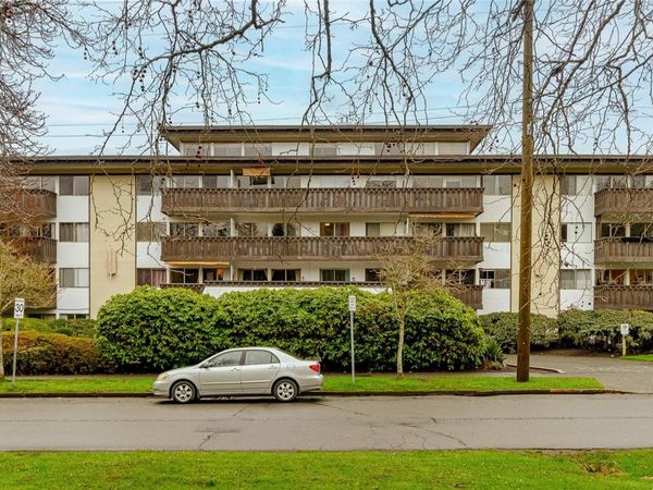 964 Heywood Ave, Unit 132, Victoria, BC V8V 2Y5