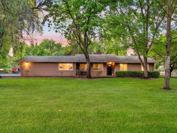 9475 Alta Mesa Rd, Wilton, CA 95693