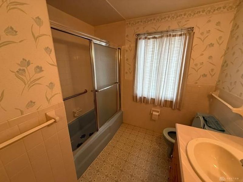 4243 Glenayre Drive, Englewood, OH 45322 Photo 13