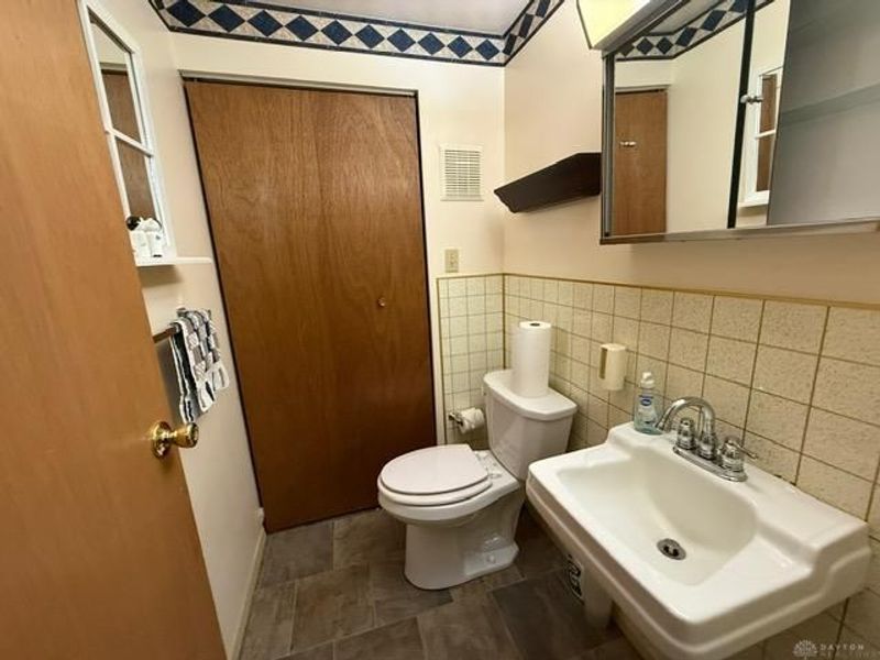 4243 Glenayre Drive, Englewood, OH 45322 Photo 16