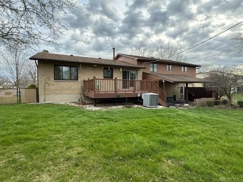 4243 Glenayre Drive, Englewood, OH 45322 Photo 2