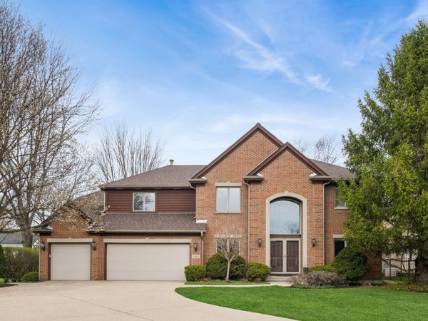 2262 Carlyle Court, Buffalo Grove, IL 60089