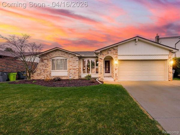 15969 Chelmsford Street, Clinton Twp, MI 48038