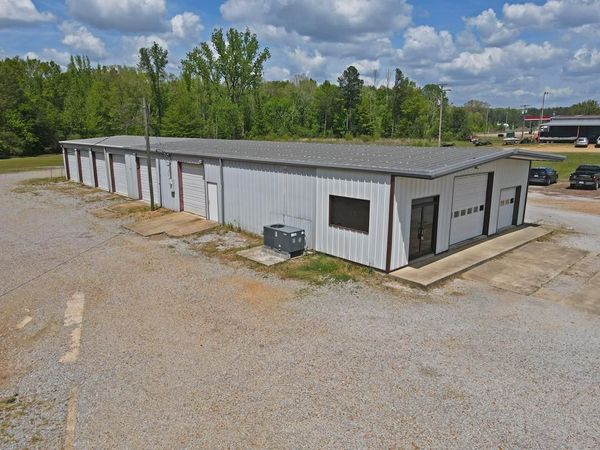 180 Highway 7, Grenada, MS 38901