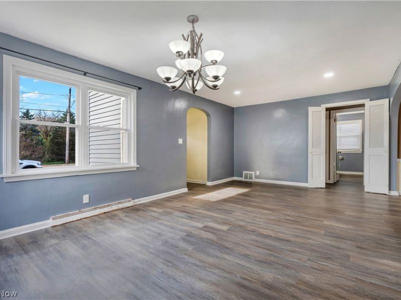 263 Everhard Road SW, North Canton, OH 44709 Photo 8