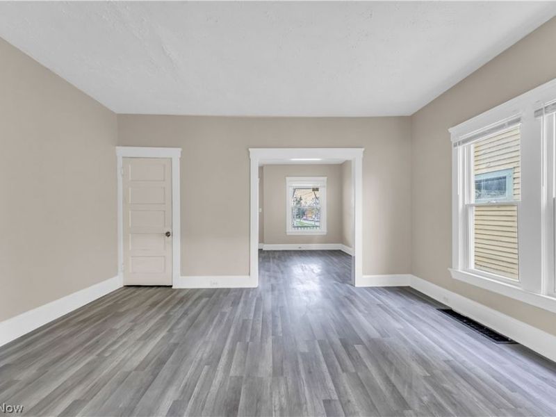 3103 Bradwell Avenue, Unit 2, Cleveland, OH 44109 Photo 7