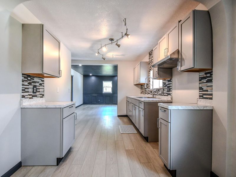 19 University Road, Medway, OH 45341 Photo 12