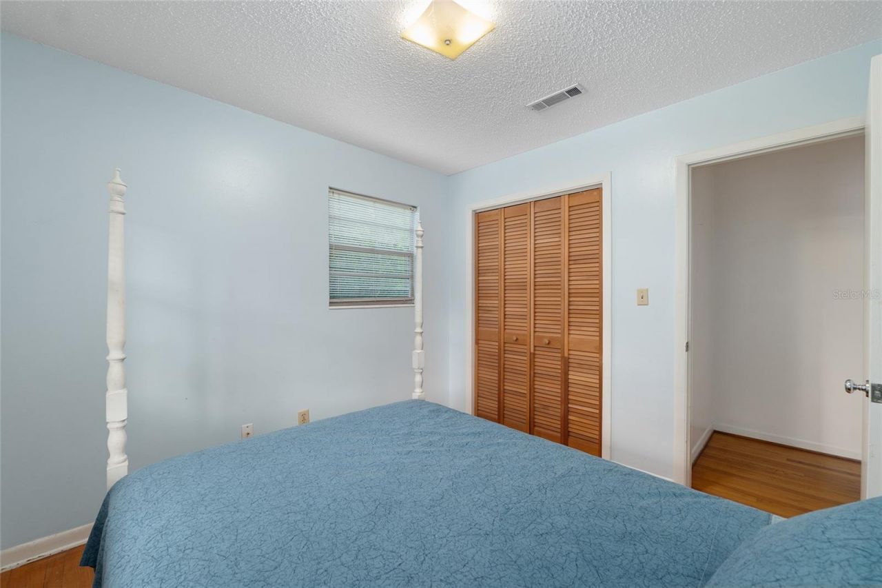 505 NW 37th Place , Gainesville, FL 32609 Photo