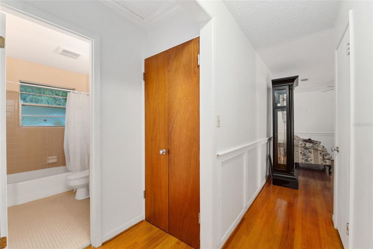 505 NW 37th Place , Gainesville, FL 32609 Photo