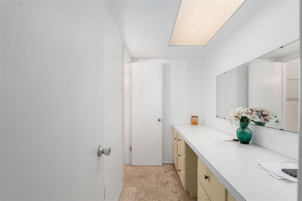 505 NW 37th Place , Gainesville, FL 32609 Photo