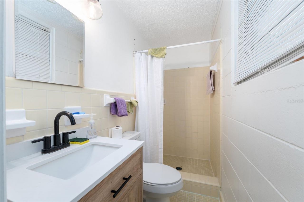 505 NW 37th Place , Gainesville, FL 32609 Photo