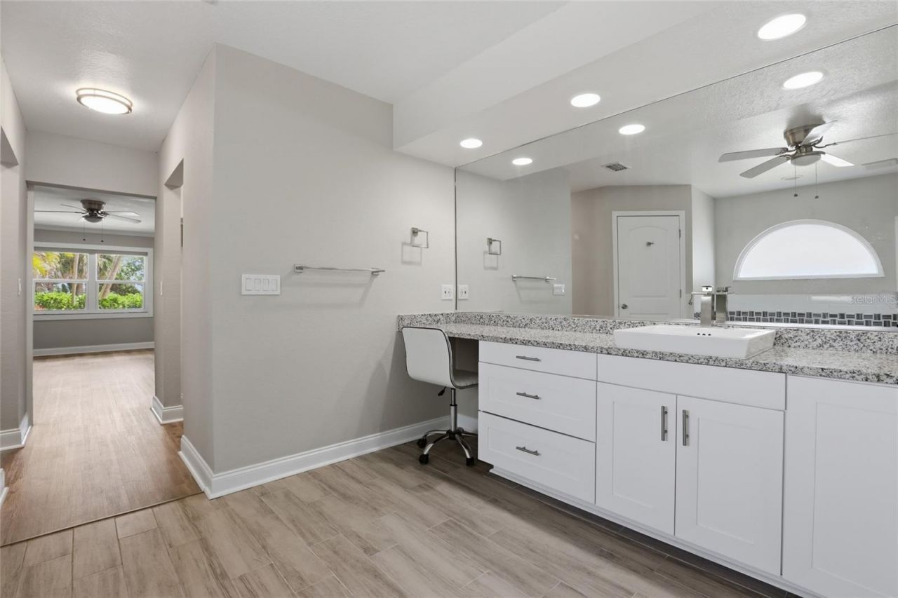 5207 86th Street Court W, Bradenton, FL 34210 Photo