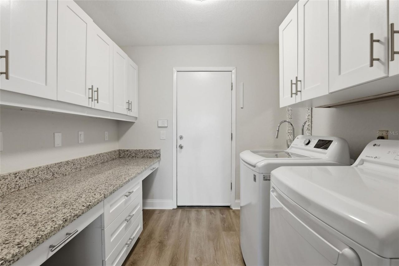 5207 86th Street Court W, Bradenton, FL 34210 Photo