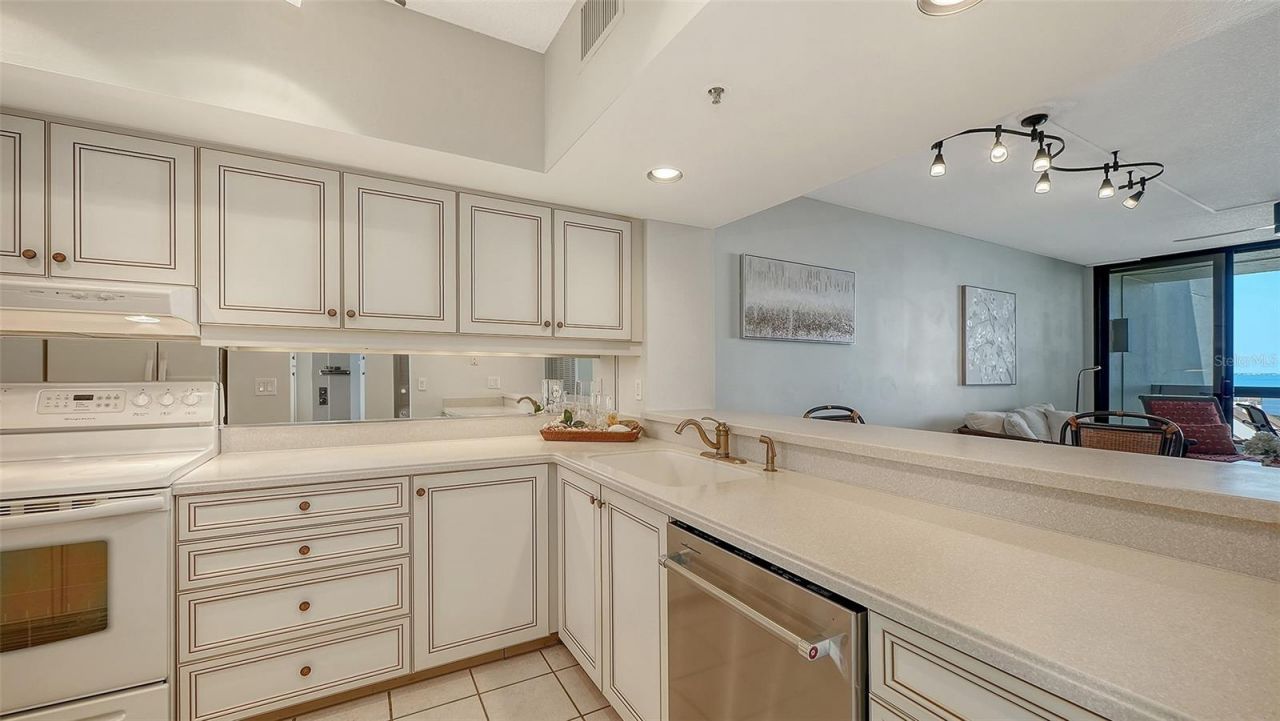 1932 Harbourside Drive, Unit 242, Longboat Key, FL 34228 Photo