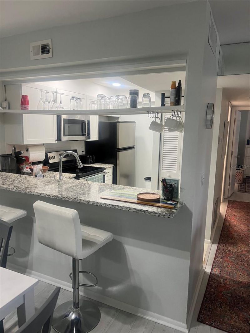 3215 Beneva Road, Unit 204, Sarasota, FL 34232 Photo