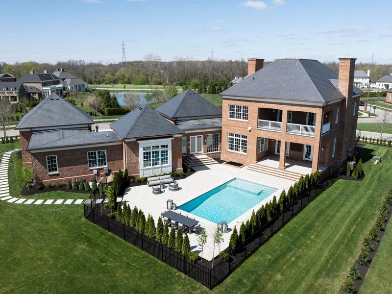 4105 Highgrove Crescent, New Albany, OH 43054 Photo 2