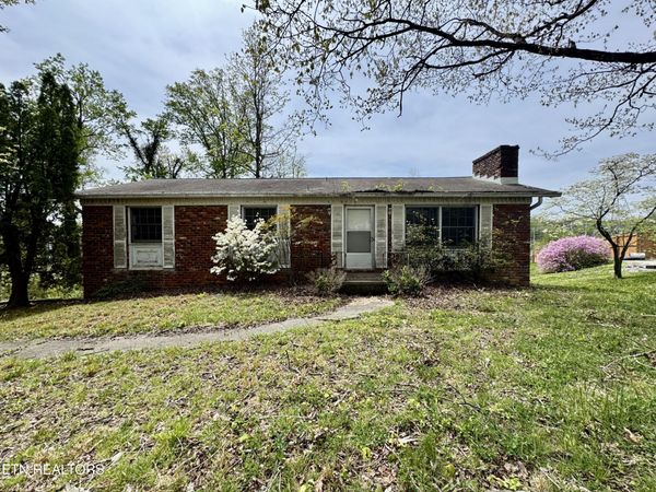 4520 Royalview Rd, Knoxville, TN 37921